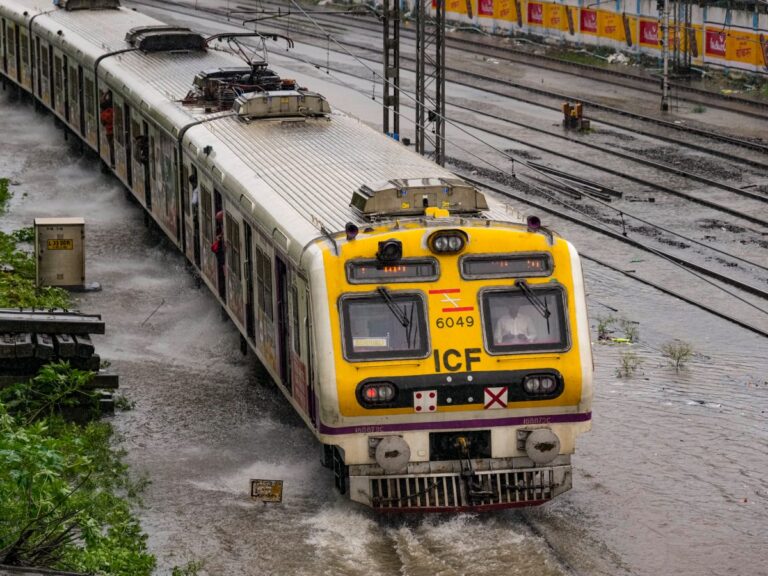mumbai-rains-10.jpg